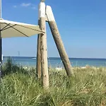 Apartment Strandvilla Erste Reihe Duenenblick Whg 04 *