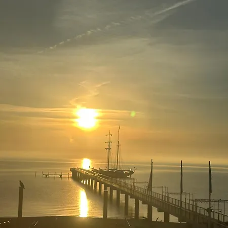 Strandvilla Erste Reihe Duenenblick Whg 04 *