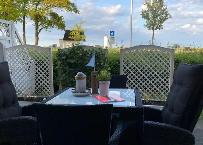 Apartment Strandvilla Erste Reihe Duenenblick Whg 04 Scharbeutz